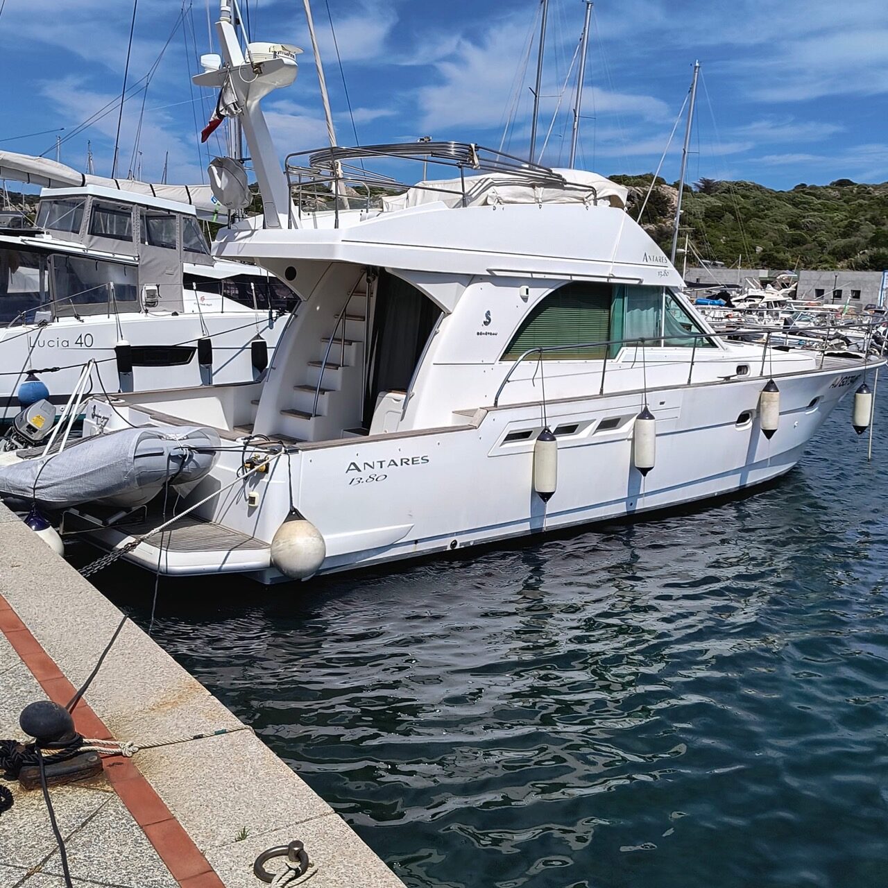 Beneteau Antares 13.80